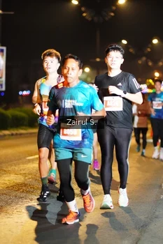 Runner Photo 4390634