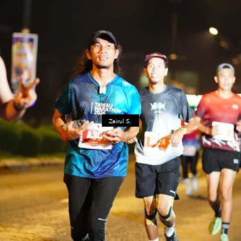 Runner Photo 4390710