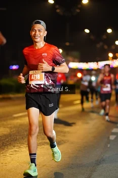 Runner Photo 4390717