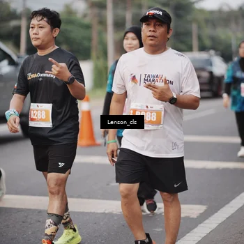 Runner Photo 4390800