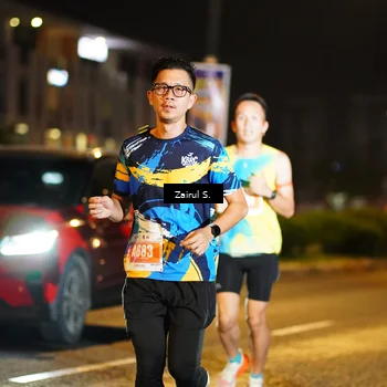 Runner Photo 4390811