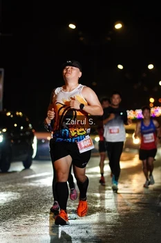 Runner Photo 4391020