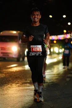 Runner Photo 4391073