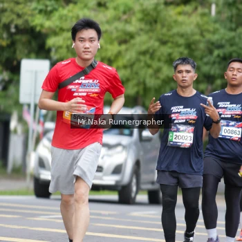 Runner Photo 43911