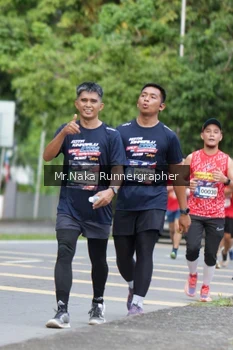 Runner Photo 43915
