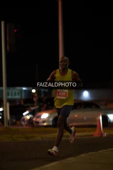 Runner Photo 4391625