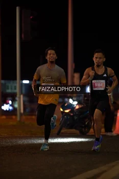 Runner Photo 4391753