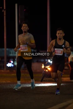 Runner Photo 4391765