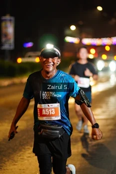 Runner Photo 4391800