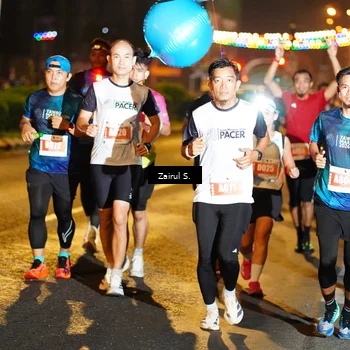 Runner Photo 4392109