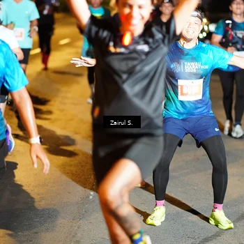 Runner Photo 4392296