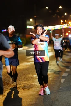 Runner Photo 4392407