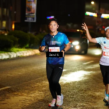 Runner Photo 4392436