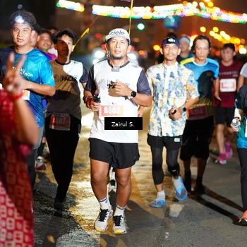 Runner Photo 4392485