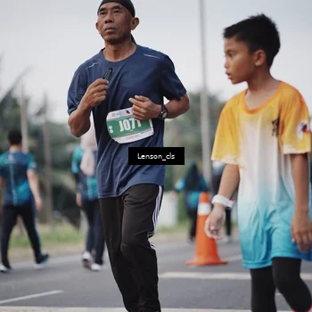 Runner Photo 4392621