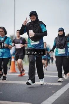 Runner Photo 4392749
