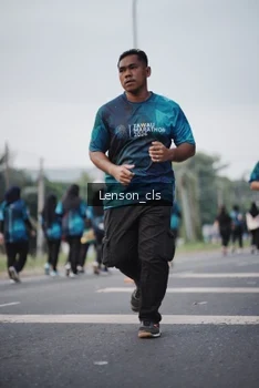 Runner Photo 4392756