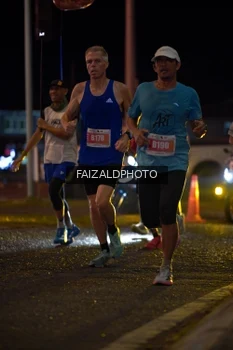 Runner Photo 4392810