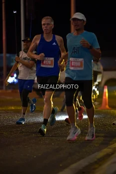Runner Photo 4392824