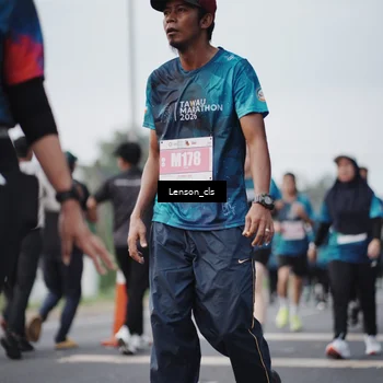 Runner Photo 4392943