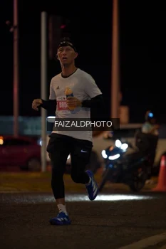 Runner Photo 4393078