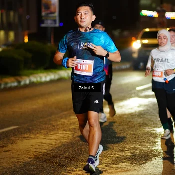 Runner Photo 4393212