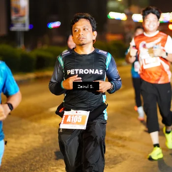 Runner Photo 4393217