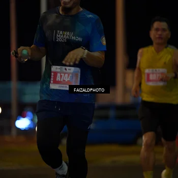 Runner Photo 4393247