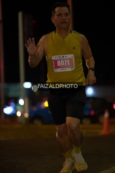 Runner Photo 4393256