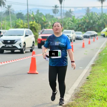 Runner Photo 4393357