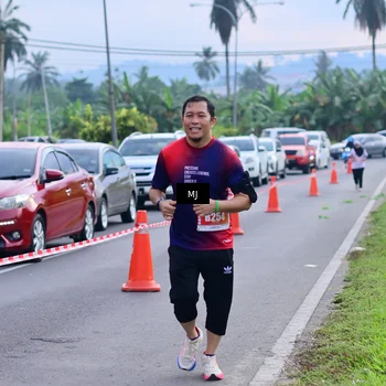 Runner Photo 4393381