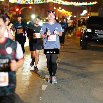 Runner Photo 4393422