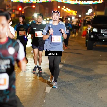 Runner Photo 4393423