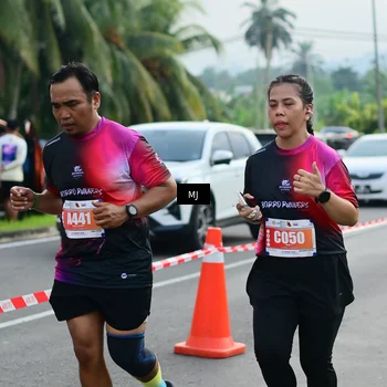 Runner Photo 4393450