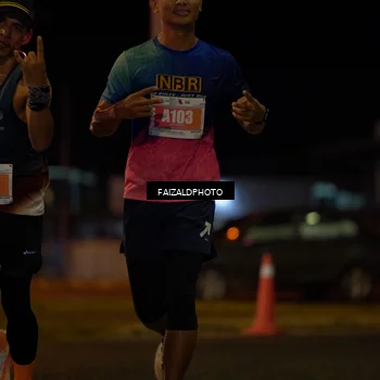 Runner Photo 4393477