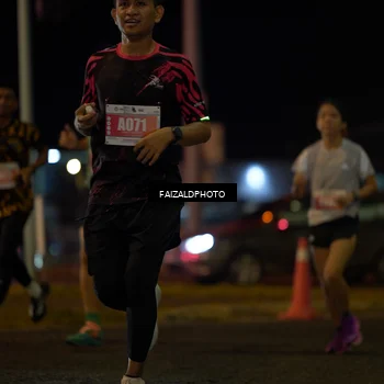 Runner Photo 4393494