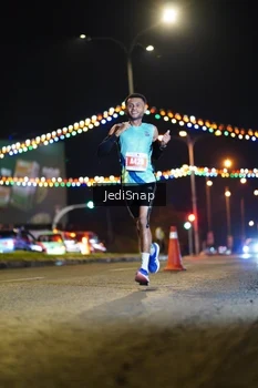 Runner Photo 4393554