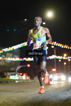 Runner Photo 4393560