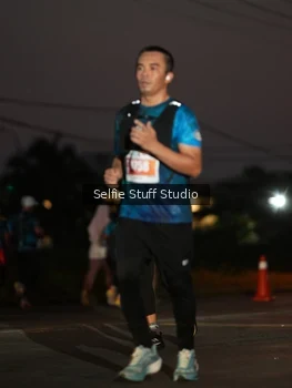 Runner Photo 4393695