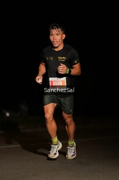 Runner Photo 4393738