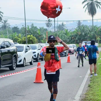 Runner Photo 4393780