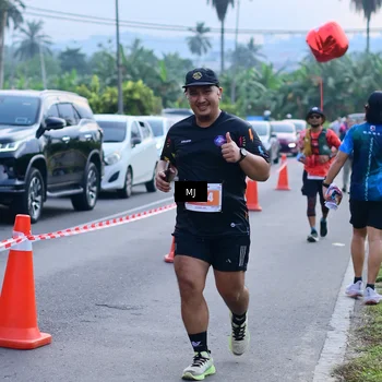 Runner Photo 4393793