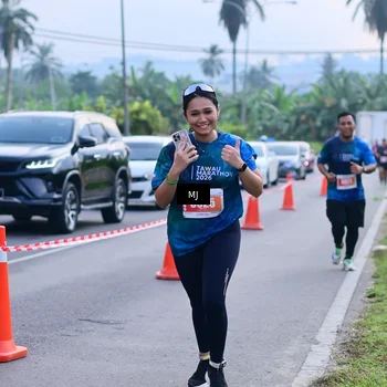 Runner Photo 4393873