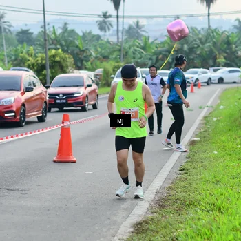 Runner Photo 4393929