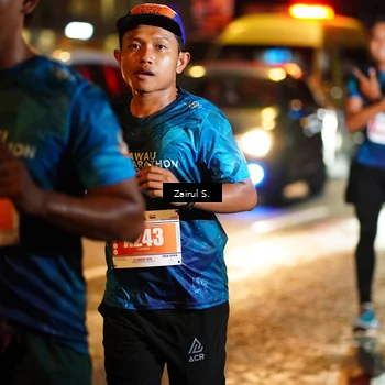 Runner Photo 4393933