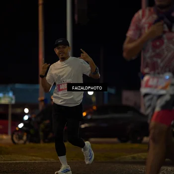 Runner Photo 4393996