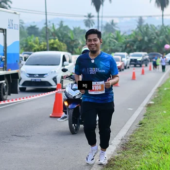 Runner Photo 4394017
