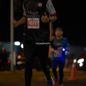 Runner Photo 4394018