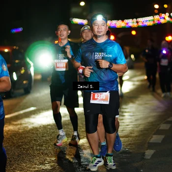 Runner Photo 4394071