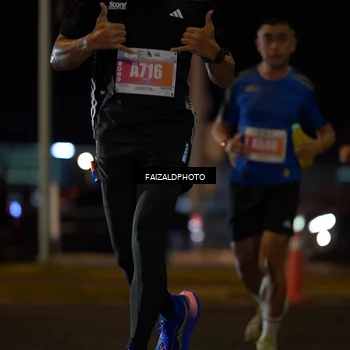 Runner Photo 4394115